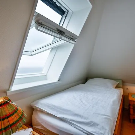 Westcoast Apartment *